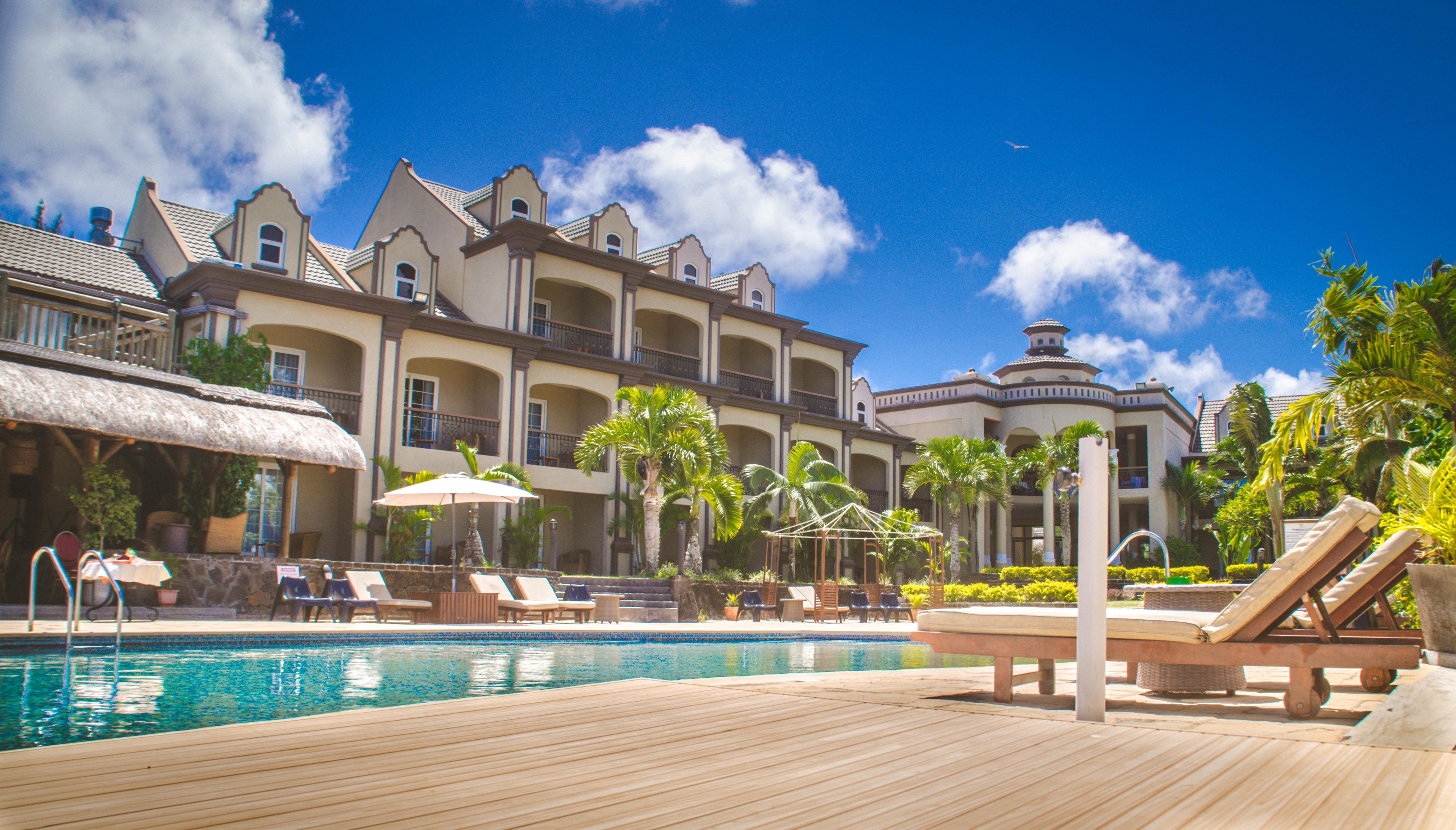 Sunset Reef Resort & Spa ポワント・オー・ピマン エクステリア 写真