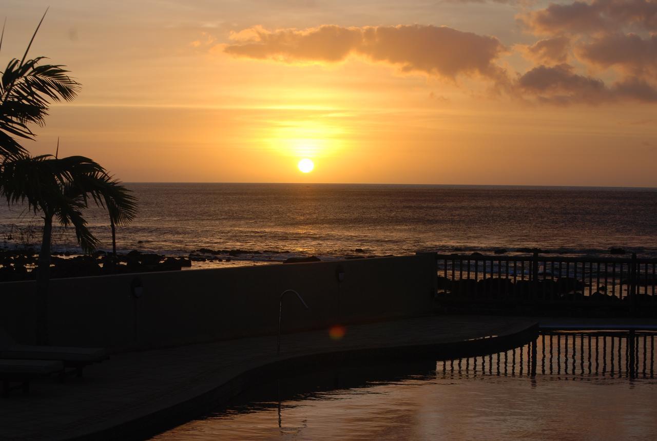 Sunset Reef Resort & Spa ポワント・オー・ピマン エクステリア 写真