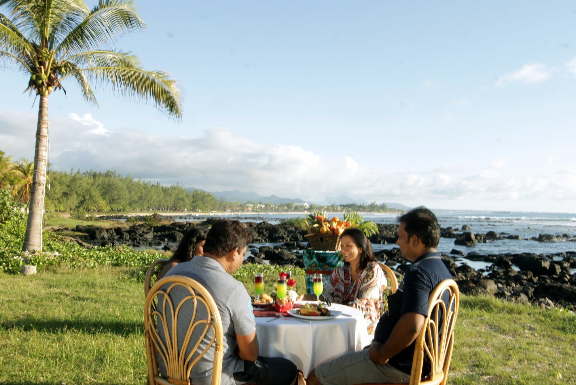 Sunset Reef Resort & Spa ポワント・オー・ピマン エクステリア 写真